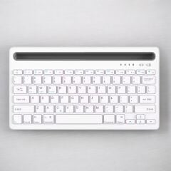 Taşınabilir Bluetooth Akıllı Klavye Beyaz