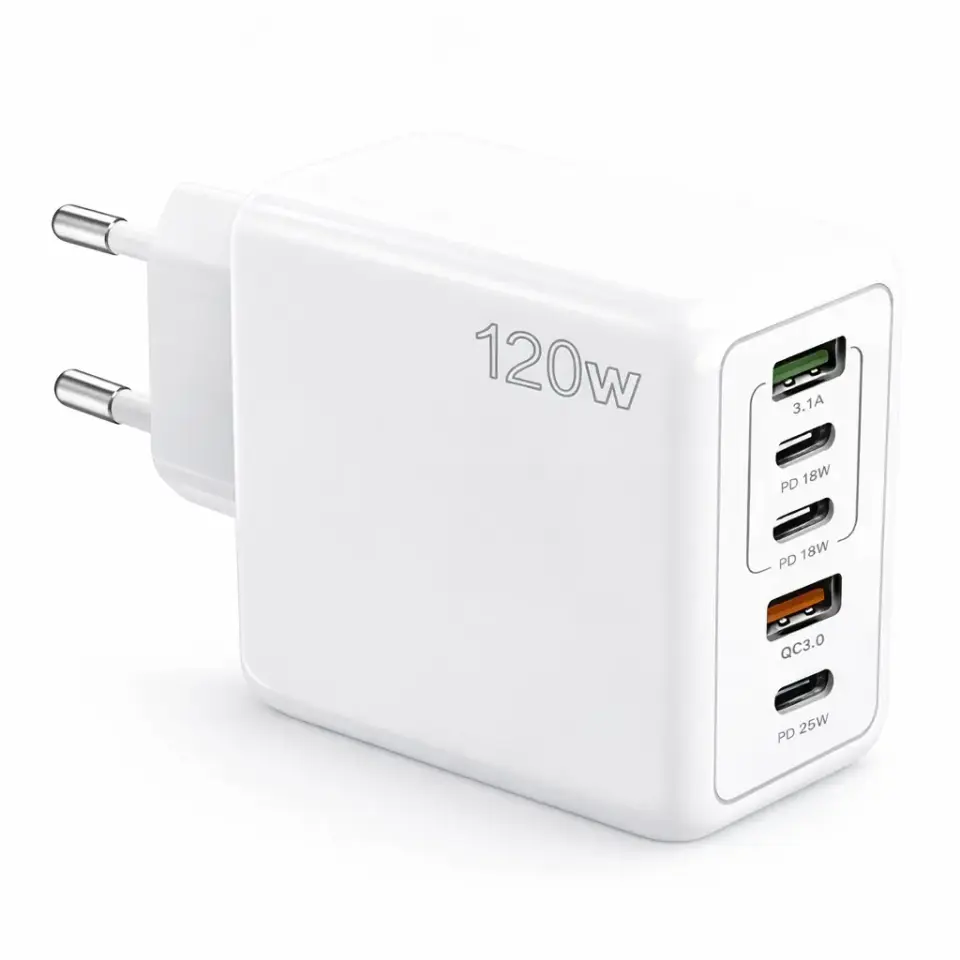 120W çok portlu hızlı şarj adaptörü 2 USB-A 3 Type-C PD QC3 destekli beyaz tasarım